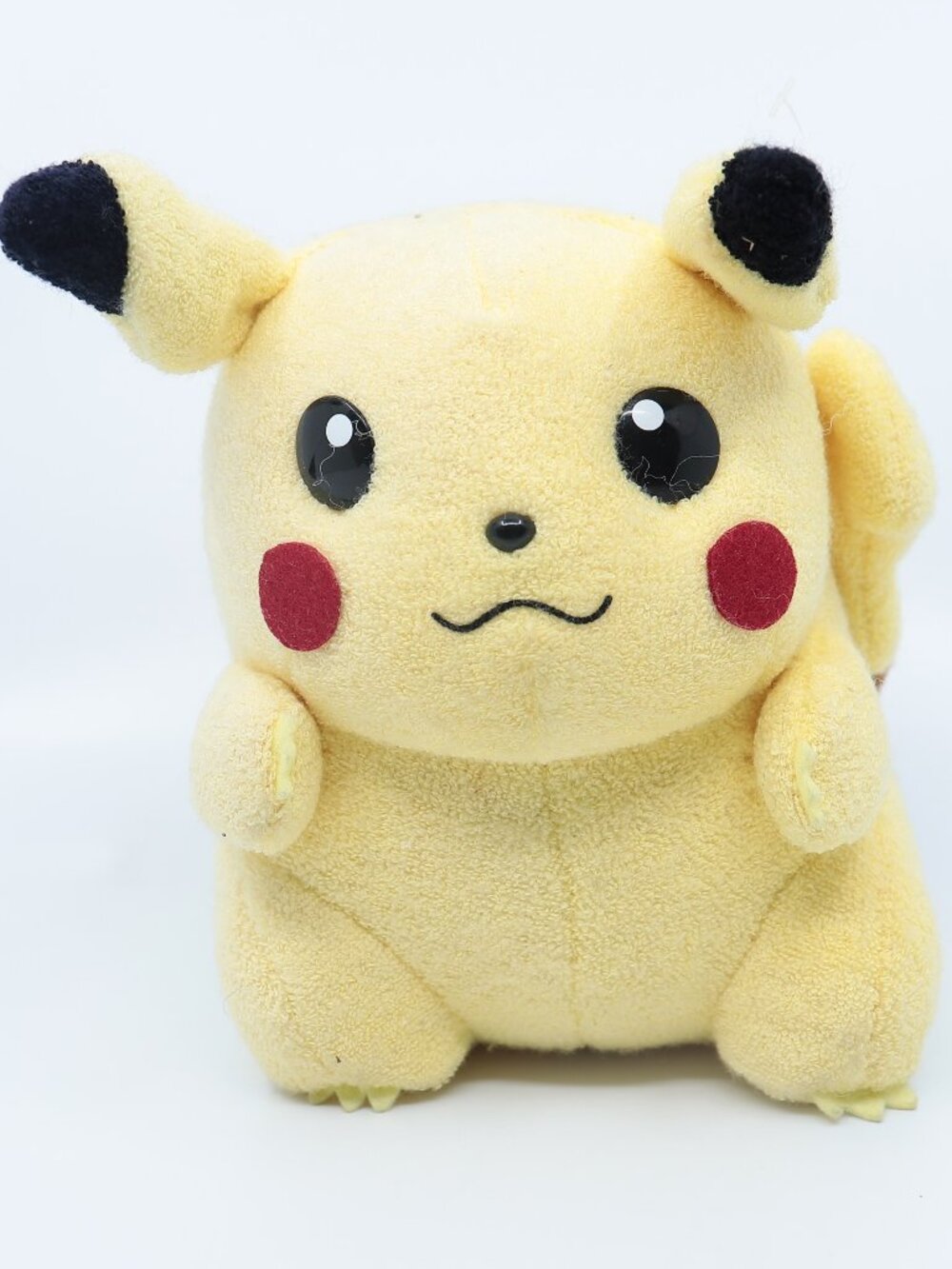 Vintage 1998 Banpresto Pokémon Pikachu Terrycloth Plush 7" Used